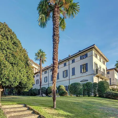 Flat In Clara Como